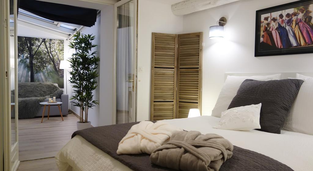 Arles' Haven - Le Loft Du Centre Apartment Phòng bức ảnh